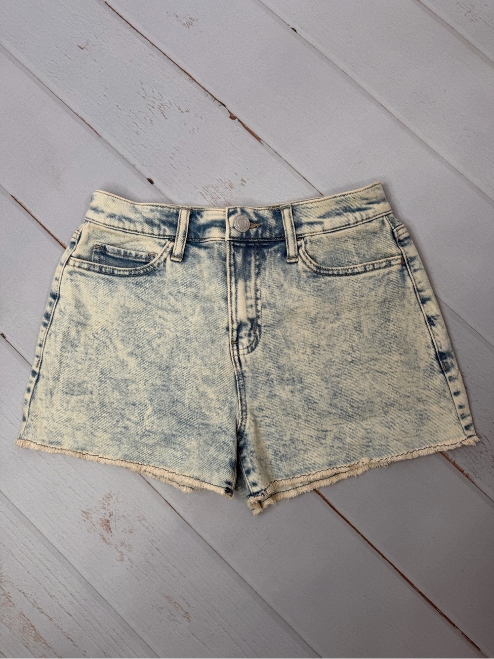 SO Acid Wash High Rise Denim Shorts Size 3/26